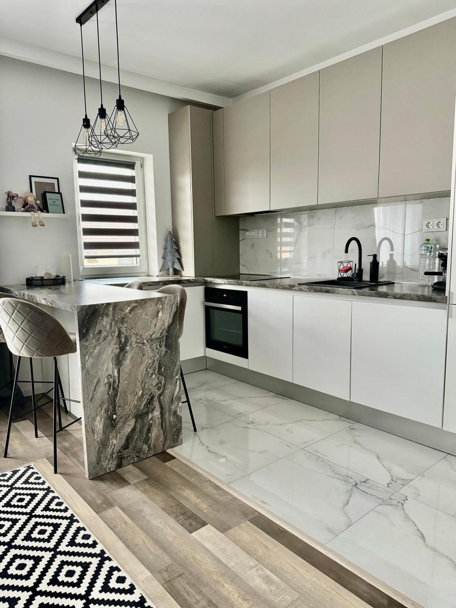 Velvet Studio Târgu-Mureş Екстериор снимка